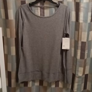 FINAL PRICE NWT GAP gray GapFit l/s scoop & v-neck cut-out back blouse S Med